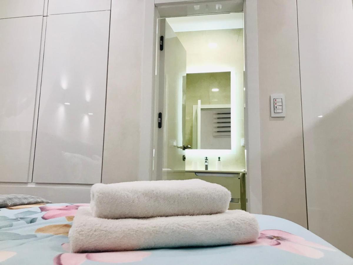 Апартаменти LIRRA LUXE Modern&Cozy in the Downtown, БЕЛЫЙ КАРТОН Белград Екстер'єр фото